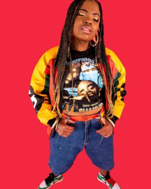 Kyanna Simone Simpson Instagram - The year is ‘97 and the day is March 28th🥳💽
•
📸: @wolfgvnglloyd 
💄: @glambymaureen 
👕👖: @triedandtrueco 
Thank you @anita__simpson_ and @apexphotostudios 🥳🥳🥳
