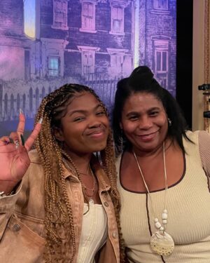 Kyanna Simone Simpson Instagram - In 9th grade I performed in an August Wilson monologue showcase and fell IN LOVE with each of his plays. Today I saw The Piano Lesson directed by my friend and mentor  @ltjackson_ on Broadway!! 😁💓 I was captivated every second of the play. Each performance from the cast was breathtaking. Wow wow wow, what a show! @samuelljackson @daniebb3 @johndavidwashington A night to remember🌟
🎭@thepianolessonplay 🎭
