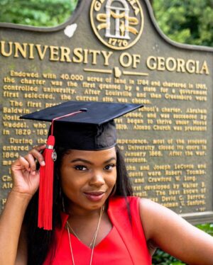 Kyanna Simone Simpson Instagram - 🎓🙌🏾Y’all mind if I praise God? ALUMNA of THE University of Georgia. As I embark on this post-grad life, I pray I keep up the endurance and persistence that was necessary to get here!!! Just to let y’all know.... these grad pics coming ALLLL WEEK jhu heard?! 🎓✨🤪👩🏾‍🎓😁🤪🎓✨

@universityofga 

📸: SENAITE MURRAY @senaiteshots 💕💕💕💕
 #RUNMEMYDEGREE #LetsGo #DreamsDoComeTrue #IHopeYouDance