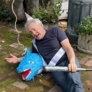 Kyle MacLachlan Instagram - caption this (u have to it’s my birthday)