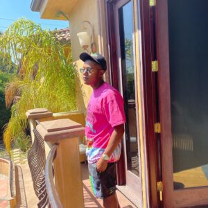 Kyle Massey Instagram - “There are two ways of spreading light: to be the candle or the mirror that reflects it.” @msftsrep #Views