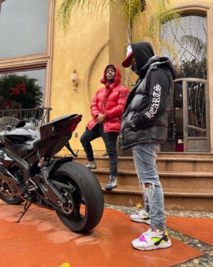 Kyle Massey Instagram - If We Move To Fast We Break Things…
 If We Move Too Slow We’ll Miss Things.
However NOT Moving Is Not A Option…. @chrismasseytmb 📸 @125kash Canada drip @toboggancanada ✨✨🏠