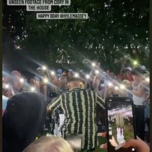 Kyle Massey Instagram - BIRTHDAY  RECAP THANK YOU TO EVERYONE WHO MADE MY birthday A SUCCESS. Thank you my big brother @souljaboy  my dawg @bluefasebabyy  @pontiacmadeddg  @banginbuns @grabbaleaf @jaybape @adam.vodka @swagrman for keeping the party lit on the 1s and 2s. My brother @hackistan  @chrismasseytmb