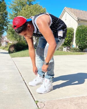 Kyle Massey Instagram - If You Want Light To Come Into Your Life, You Need To Stand Where It Is Shining. 👟- @lacestationkicks I’m following everyone that follows them and likes 3 pics! 🚨🚨 SHOP NOW B.4 THEY SELLOUT ✅✅✅✅ shout @matt_carrillo for making the play 📸- @jhairguerrero