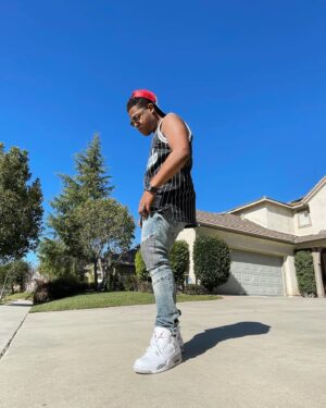 Kyle Massey Instagram - If You Want Light To Come Into Your Life, You Need To Stand Where It Is Shining. 👟- @lacestationkicks I’m following everyone that follows them and likes 3 pics! 🚨🚨 SHOP NOW B.4 THEY SELLOUT ✅✅✅✅ shout @matt_carrillo for making the play 📸- @jhairguerrero
