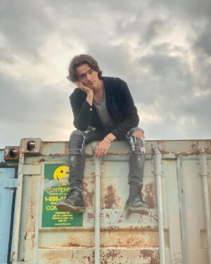 Kyle Meagher Instagram - Who loves rock music??? I just released this AWESOME classic rock sounding song - go listen now!!! Stream it from my link in my bio, then watch the music video (honestly one of my ALL TIME FAVES that I’ve ever made) and tell me what you think!!!! Do you wanna hear more rock!?!? 
#music #newmusic #musician #risingartist #rock #rockmusic #indie #ChoicesProject