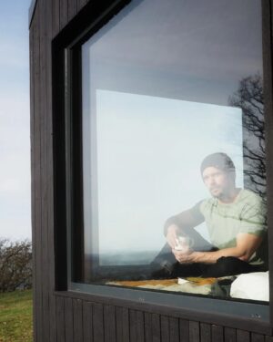 Kyle Pryor Instagram - Need to unplug?? @unyoked.co has got you! 

We had a lovely stay in Wales at 'Akash', epic views across the valleys, and time to decompress, play some cards, drink some wine, and just take a moment to chill. I thoroughly recommend going off-grid and getting back to nature. 

The four waterfalls are also a great hiking trip nearby as a solid days activity before retiring to a toasty cabin for dinner and drinks. 

Check em out @unyoked.co
#unyoked #offgrid #wild 

🌲🌲🌲