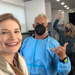 Kym Jackson Instagram - Pandemic worky worky!  So surreal.. masks on between takes, covid tests every morning, no crafty (the most important part of the job!). Sidenote this was the coldest morning in the history of earth EVER!

#onset #shooting #covid #acting #masklife