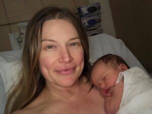 Kym Jackson Instagram - I’ve been meaning to introduce someone to you for a while now… 

Our newest best bud and favorite human…

Jackson Robert Steel

Nice work, @realandrewsteel 
@seckinmd 
@endofound @cityfertilitycentre @cellcareaustralia !!

#newbaby #newbabyboy #ivfbaby #ivfbabies #ivfbabiesrock #babiesofinstagram #pregnantover40 #pregnantat40 #miraclebaby #endometriosis #pregnantwithendometriosis #40yearoldmom #geriatricpregnancy #newmom #newmum #nad #cellcare #cellcareaustralia
