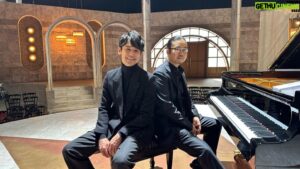 Kyohei Sorita Instagram - 明けましておめでとうございます。
そして昨夜は沢山の温かいメッセージをありがとうございました！想像以上の反響を多くの方からいただき正直ビックリしております。

今年も、目標に向かって頑張りたいと思います。
どうか本年も、宜しくお願い申し上げます。

　さて、既に放送で御覧になられた方もいらっしゃるかと思いますが、、、

本日から放送の『サッポロ生ビール黒ラベル』の新CM ”大人エレベーター“ に出演しております！
人生初のTVCMをまた、妻夫木聡さんと御一緒させて頂けた事もとても光栄でしたし、あのBGMもピアノで演奏出来たことも嬉しかったです。
尚、サッポロビールwebsite でも限定CMが沢山観られますので、是非こちらも御覧ください！

それでは、皆んなでサッポロビールを飲みましょう！！

Happy New Year!
And thank you for all the warm messages last night !  I am honestly surprised at the response we have received from so many people, which is more than we could have imagined.

　By the way, as some of you may have already seen in the broadcast...

I am appearing in a new commercial for Sapporo Draft Beer Black Label, "OTONA(maturer)Elevator," which is airing from today!
It was a great honor to be able to work with Mr. Satoshi Tsumabuki on a TV commercial for the first time in my life, and I was also happy to be able to play the background music on the piano.
You can also see many limited commercials on the Sapporo Beer website, so please check them out as well!

Let's drink Sapporo Beer together!

#sapporobeer #japanese #beer 
#satoshitsumabuki @satoshi_tsumabuki_official 
#kyoheisorita #cm #happynewyear 

#サッポロビール #サッポロ黒ラベル
#大人エレベーター #妻夫木聡 さん
#あけましておめでとうございます
#箱根駅伝 #反田恭平