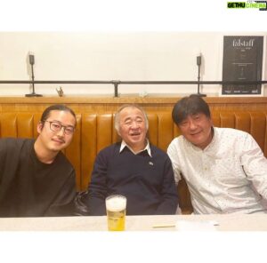 Kyohei Sorita Instagram - 最後の弟子の1人として、これからも顔を上げて勉強するから、またどこかで聴きに来て下さいね…
亡くなる2日前、最期に電話を掛けてくれて話した先生との沢山の約束、忘れません。
弾くといつも喜んでくれてた『Widmung』追悼式で弾いたけど届いてたかな。  じゃあ先生、またね。

As one of his last student, I will continue to study “conducting”, so please come and listen to me again somewhere... 
I will never forget the many promises that I made to him two days before he passed away, when he called me and talked to me for the last time. I played "Widmung" at the memorial service, which he was always happy to listen me play, but I wonder if he got it. See you again, my maestro.

#RIP #conductor #professor