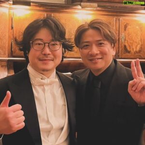 Kyohei Sorita Instagram - Memorial Concert for W.A.Mozart at Stephansdom 

-Soloist- 
Soprano - Ileana Tonca 
Alt / Countertenor - Daichi Fujiki @daichi_fujiki 
Tenor - Ted Black @tedblacktenor 
Bass - Wolfgang Bankl @wolfgang.bankl 
@wienerstaatsoper 

Orchestral - Wiener Domorchester
Conductor - Kyohei Sorita @kyoheisorita 

ーーーーーーーー

Wiener Domorchester & ウィーン国立歌劇場のベテラン・ソリスト方、同歌劇場の男性合唱の皆さんとの『Requiem』
そして今回、指名させて頂いた藤木の兄貴にもサポートして頂き、大成功で幕を閉じました。終演後、ソプラノのIleanaさんの目には涙が… 
一生忘れない貴重な日となりました。
📸
1)〜終わりの瞬間〜
追悼コンサートなので拍手は無し
代わりに消灯して大聖堂のベルでさようならの合図🔔
2)withスーパーソリスト
3)with心のサポーター
4)指揮台