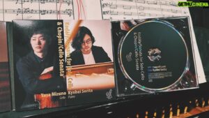 Kyohei Sorita Instagram - Japan National Orchestra @japan_national_orchestra 夏のツアーが明日からスタート！
 
~ Program ~
Cello Soloist / Keisuke Morita, Yuya Mizuno 
Piano & Conductor / Kyohei Sorita
Japan National Orchestra 

W.A.Mozart : Piano Concerto No.15 K.450 in B-flat Major
P.I.Tchaikovsky : Variations on a Rococo Theme Op.33 
W.A.Mozart : Symphony No.40 in G minor K.550

今回はモーツァルト自身も「最も難しい協奏曲」と言葉を遺したとも言われている第15番ピアノ協奏曲K.450をはじめ、ソリストにコアメンバーの森田啓介くん @keisuke0501 & 水野優也くん @ym9892 のダブル・ソリストでチャイコフスキー/ロココ風の主題による変奏曲を各地演奏します。

そして後半には今日のリハの動画内でも演奏している、本プログラムのメイン、モーツァルト/交響曲第40番KV.550。

各地完売で皆さまの所へ伺えるのがとても楽しみです。*8/29福井公演のみ、僅かですが若干枚数ありますのでお早めにお求めをお願いします。　

ーーーーーーーーーーーーーーー

そして遂に、水野優也のデビューアルバム『コダーイ/無伴奏チェロソナタ & ショパン/チェロソナタ』が明日からリリースします！

本ツアーでは終演後のサイン会も可能な限り考えておりますので、是非会場でCDもチェックして下さい！！

#JNO #japannationalorchestra #反田恭平