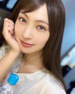 Kyoko Hinami Instagram - ストーリーに載せたら
投稿して欲しいとのメッセージが
多かったので載せときます😇
メイクは勿論SHIZUEさん🤍