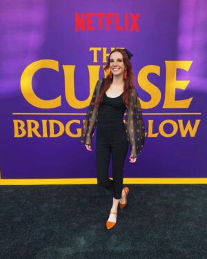 Kyra Elise Gardner Instagram - Any time I get to work with @marlonwayans it’s a good day 💜 Watch me (well, not ME, but rather me as a 6 foot zombie man) get decapitated in this delightfully wholesome Halloween family movie dropping next week on @netflix 10/14! 🎃 #curseofbridgehollow #marlonwayans #netflix #halloween #spookyseason