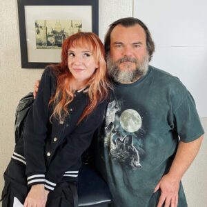 Kyra Elise Gardner Instagram - Happy Birthday to the hilarious @jackblack 🎉 It was so nice to finally meet since I’ve been mistaken for my sister (who had a scene with him in Shallow Hal) my entire life. Swipe for evidence that I am indeed not my sister and a wholesome recreation of them 20 years later! 🥰 #shallowhal