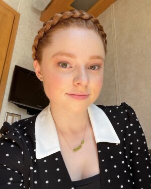 Kyra Leroux Instagram - Season 5 photo dump!!!🤪

Comment what you wanna see Britta get up to in season 6...😉
#riverdale #riverdalebts #riverdaleseason5