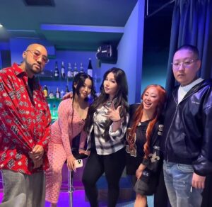 LUNA (MaryJane) Instagram - 今回もスナックMARIAのチーママとして出勤🥂
来店にはElle Teresa, Lil’Yukichi, Deech
まだcheckしてない方は @skew_inspirationjourney youtubeチャンネルへ☑️
@mariasimisimi 
@elleteresa_ 
@lilyukichi.mp3 
@deech_v