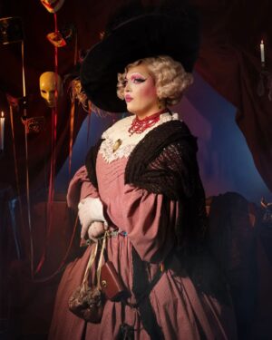 La Briochée Instagram - 🎪🎠Mother of freaks🎠🎪

Thanks to @les_vertugadins and @studio_unjourdansletemps for this incredible project. I love the costume and the atmosphere. I feel like an actress in an old Movie 🎬

Dress by @les_vertugadins 
Photo by @studio_unjourdansletemps 
Wig by @blondiezaster 

#dragqueen #dragshow #dragracefrance #dragrace #drag #lgbtq🌈 #transdrag #transgenre #transwoman #corset #freak #freakshows #circus #photoshoot #model #plussizemodel