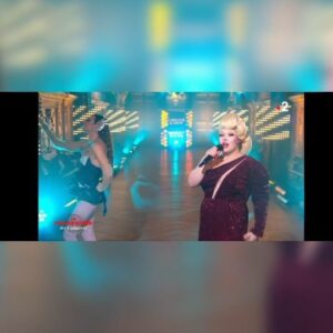 La Briochée Instagram - Merci @france.tv de m'avoir offert l'opportunité de chanter en live sur le plateau de l'émission "La Grande soirée des Cabarets" présentée par ma chère sœur @thenickydoll et @stephane.bern.officiel pour y représenter la cabaret @madamearthur avec @brauromain ❤️❤️❤️

Merci beaucoup à @tonyblanquette_madamearthur pour cette version piano saloon de "La Grande Zoa" de Régine ❤️

Wig by @wigtsublu 

#dragqueen #dragrace #dragracefrance #cabaret #cabaretshow #madamearthur #paris #chansonsfrançaises #drag #transdrag #pridemonth #lgbtq🌈 #transgirl #transwoman