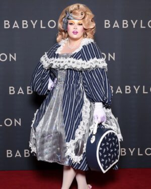 La Briochée Instagram - 📽️ PREMIERE RED CARPET📽️

Thank you @paramountpicturesfrance for this amazing evening ❤️

#dragqueen #dragrace #dragracefrance #rupauldragrace #premiere #redcarpet #babylon #bradpitt #cinema #queervisibility #queerart #lgbtqia #transwoman #transgirl #transdrag #retro #vintage #burlesque