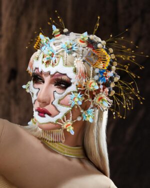 La Grande Dame Instagram - DOUBLE FINALISTE 
a post apocalyptic bride 
Head piece by @rasaviljewelry 
Dress by @windowsen 
Nails by @lapetitejesse 
Photo by @ranobrac