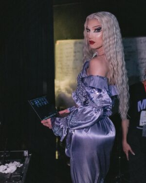La Grande Dame Instagram - Mahal kita