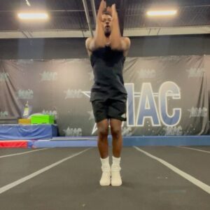 La'Darius Marshall Instagram - Built like a football player, but I do Cheerleading 📣🫶🏾🤴🏽
•
•
•
#MaleCheerleaders #TheGOAT #LEGENDARY #STRAIGHTLEGS #TheOriginal #DarknessIntoLight #NoRegrets #NoDrama #JustCheer