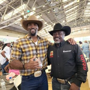 LaMonica Garrett Instagram - Swipe ⬅️
Still buzzing over my experience at the Bill Pickett Rodeo Invitational! 🤠
Riding in the rodeo ✔️ #bucketlist
Horses and Hip Hop 💪🏾💪🏾💯
#1883TV #billpickettrodeo #blackcowboys 
#RollingOut #gonecountry #rodeo 🐎🐎🐎
