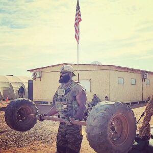 LaMonica Garrett Instagram - Sneaking in a quick workout during lunch.
@specialopslioness Premieres July 23rd
on @paramountplus #lionesspplus #BTS
#marines #specialforces #semperfi ✊🏾💯
#workoutmotivation #morocco