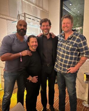 LaMonica Garrett Instagram - SWIPE ⬅️ Thank you @paramountplus & @101studiosco for an amazing weekend in Vegas for #superbowl58 🍻
Didn't get the outcome I hoped for, but man was it a memorable few days... We'll get'm next season @49ers 
BANG BANG! #ninerfaithful DoItForTheBay