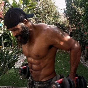 LaMonica Garrett Instagram - Been kinda quiet on social media the last few months,  but I been real loud on these weights. Gettin game ready for what's to come, some exciting news to share soon, stay posted. Finished the week off with a backyard lightweight, high rep dumbell shoulder blast, focusing on delts... 2024 LFG! 💪🏾💪🏾 #fitnessmotivation #fitness #fitnessjourney #gym #gymrat #shoulderworkout #gymmotivation #fitfam #fit