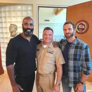 LaMonica Garrett Instagram - Heck of a morning. @schwarzenegger telling me he's a huge 1883 fan was kinda surreal. His movies helped shape my childhood.  We talked riding horses (Conan) and working out.. 
Grateful to be invited to meet w/ 
Vice Admiral William Houston- Commander U.S. Submarine Forces, to talk submarines, the military in general,  Hollywood's relationship w/ of the military, & authenticity. Most of my roles are either soldiers or former soldiers, so I took a lot away from this discussion.  Thank you @fernandoinla for a seat at the table. ✊🏾💯
And you may or may not see me getting a few workouts in at #goldsgym Venice in the next week or so 💪🏾💪🏾
#arnoldschwarzenegger #1883TV 
@specialopslioness #specialopslioness #lionesspplus #lamonicagarrett #usnavy #conan #predator #terminator
