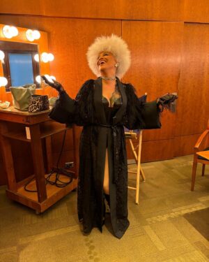 Lady Blackbird Instagram - Getting ready for the @possefoundation event with the stunning @theebillyporter  Style @jamesmr_style