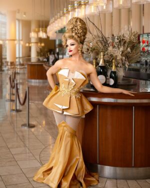 Lady Camden Instagram - This week: rehearsing, writing ideas for some upcoming shows, hitting the gym and getting thrown around! 😜 Drag Me To The Movies is March 27th and tickets are available in my bio! 🎟️ @sfgmc 
.
.
 📸 @maxtphoto 
👗 @snackum_dackum 
💇‍♀️ @wigsbytips