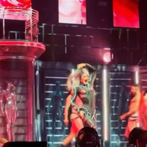 Lady Camden Instagram - Some favorite moments from around the world ♥️😜