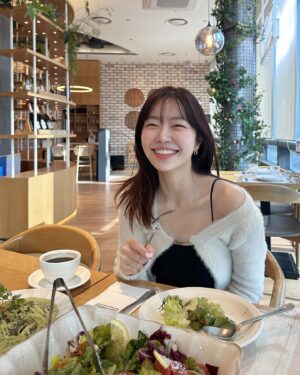 Lady Jane Instagram - 벌써 12월이라니...❄️
다들 감기 조심하세요!
이제야 겨우 회복한 사람 올림