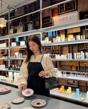 Lady Jane Instagram - 🍝🤓🚶🏻‍♀️🛍️