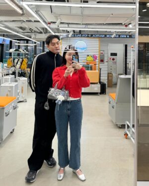 Lady Jane Instagram - 명동도 다시 복작복작하네 #로우로우 #에딕티
