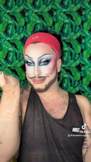 Laila McQueen Instagram - Just some sensible SPF for the gig! Vaguely 90’s inspired color pallet with some of the usual fave suspects for products! 

@onesize @sugarpill @inglot_cosmetics @ardellbeauty @kimchichicbeauty