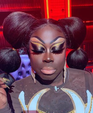 Laila McQueen Instagram - It did y’all catch the makeup I did on @bobthedragqueen for the past episode of @legendarymax ?!
-
Hair @wigsandgrace 
Staff&wings @handmadebyjacob 
Look @patryq65 & @marcosquared