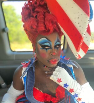 Laila McQueen Instagram - Did y’all catch @bobthedragqueen clowning around in Granbury TX last week for the premier of @werehere ?!
- 
Makeup by me 
Hair @wigsandgrace 
Look @realdominocouture 
Full body photo @gregendries