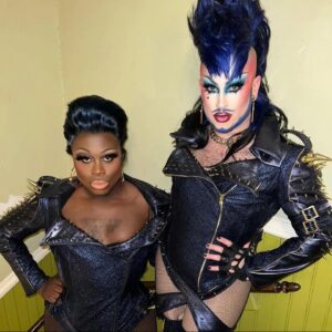 Laila McQueen Instagram - We’re just gonna pretend that I didn’t forget to post this photo of a really awesome night until at literal calendar year later :) <3