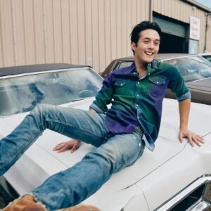 Laine Hardy Instagram - Let the good times roll. Y’all be careful and have fun! #hardigras #mardigras
