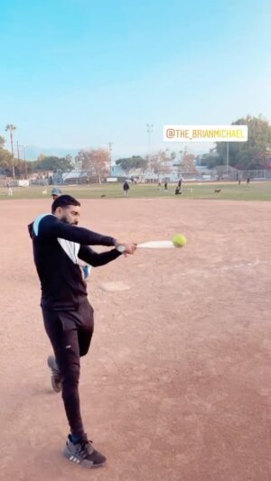 Laith Ashley Instagram - Always been an athlete. I can play just about everything, but as a Dominican, this is in my blood 🤪

Shout out to @the_brianmichael for dragging me out the house once again! Also LMFAO at you moving out the way each time I swung the bat. 

Joggers and Zip up Hoodie by @asos (4505)

#baseball ⚾️ #softball 🥎