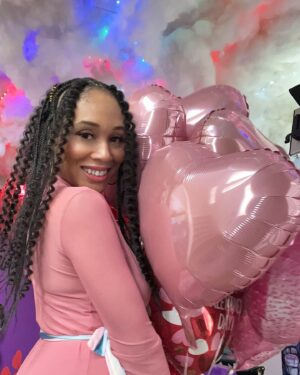 Laketa Awls Instagram - Happy Valentines Day 💗