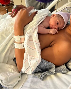 Laketa Awls Instagram - Happy 1st Birthday to my literal Heartbeat 💗 Wow I’ve been a mother for one whole year!! It’s been one of the best experiences of my life. I love my daughter to the point that words couldn’t even explain. She definitely changed me into a better woman and all around better person. She is so special and full of love and energy, she’s so smart and ahead of her time. When I was pregnant with her I would always pray for health and wisdom. God thank you so much for the greatest gift that you could have ever given me. 🙏🏽