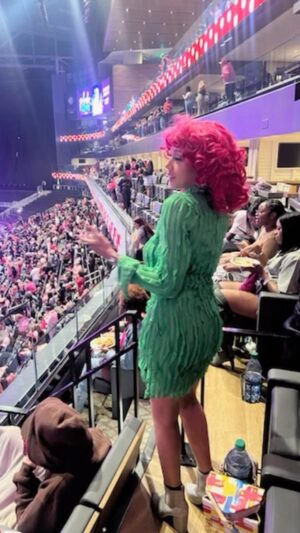 Laketa Awls Instagram - Nicki Minaj concert!!! Such a great time 🤗🤗🤗 thanks for showing up and showing out Queen @nickiminaj