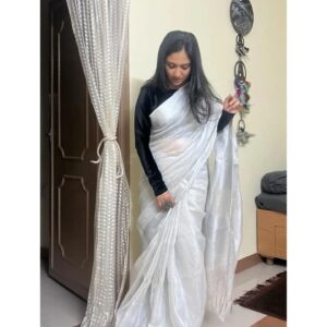 Laksha Shetty Instagram - Gorgeous naari in gorgeous saree 😍💃🤍
.
.
.
.
.
.
.
.
.
.
.
.
.
.
.
.
.
.

#saree #sareelove #instagood #gorgeous #naari #instalife #instapic ##instafam #instagram #live #love #laugh #happyme #happysoul #happymind
