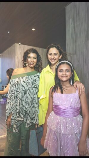 Lakshmi Manchu Instagram - Watching my little girl grow makes me feel happy and sad at the same time!

PS: Apple sang a 4-minute-long video with the best vocals proving her love as a swiftie😜 @taylorswift my girl is living her Era!